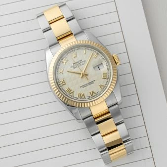 Gold watches on sale 2025