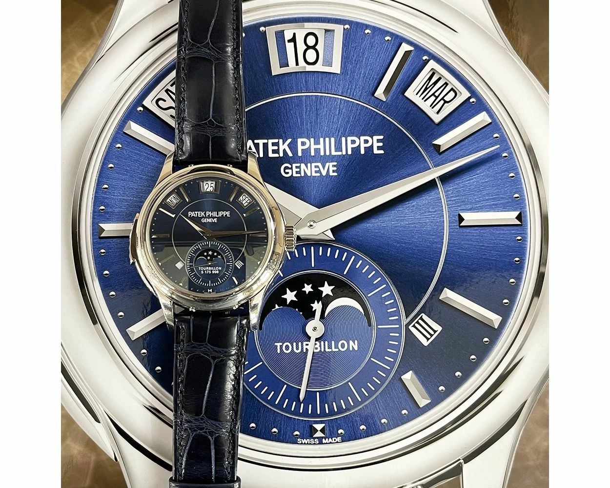 Patek philippe 5207g discount