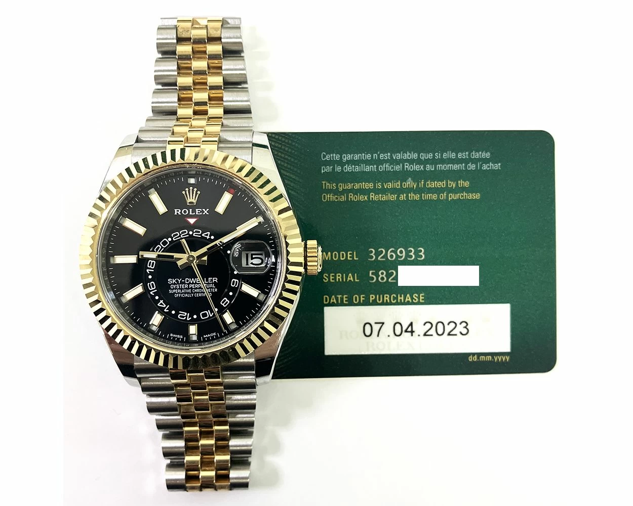 326933 black 2025