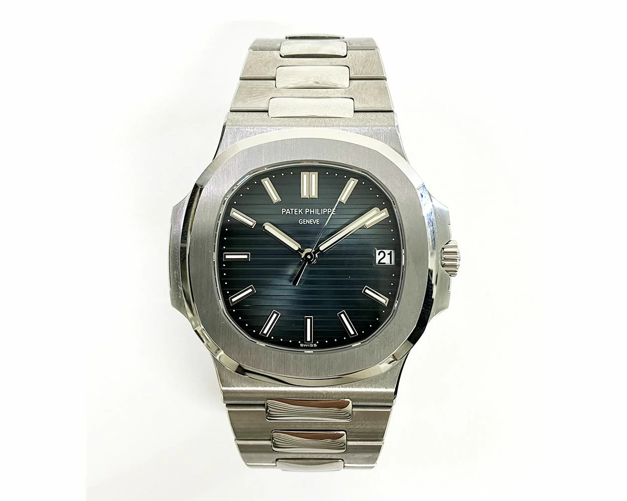 2016 Patek Philippe Nautilus 5711/1A-010, 40mm, Steel, Blue Dial, Box  Papers