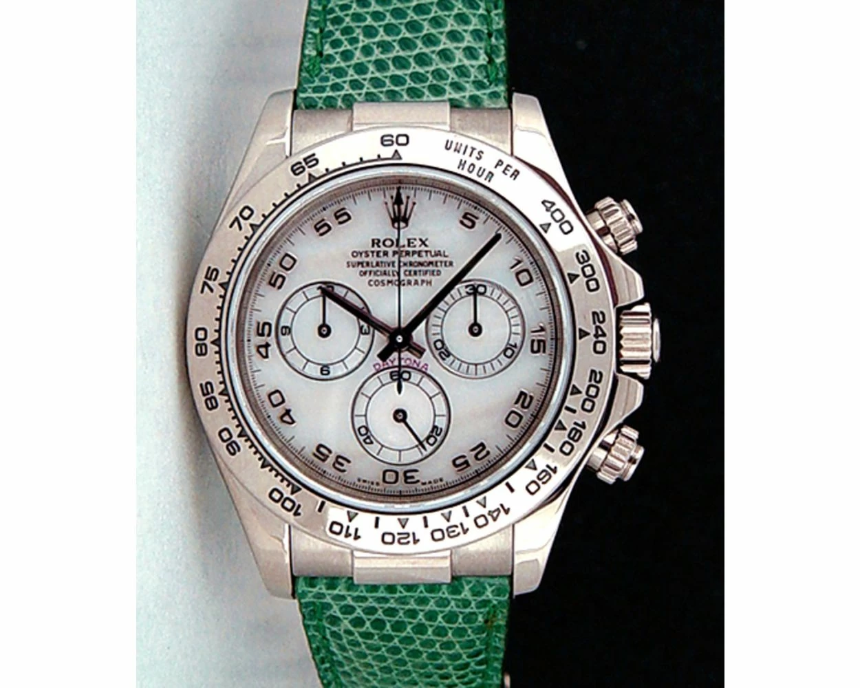 Buy Used Rolex Daytona 116519 | Bob's Watches - Sku: 157346