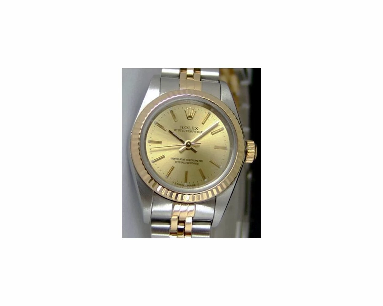 Oyster perpetual 26 price 2025