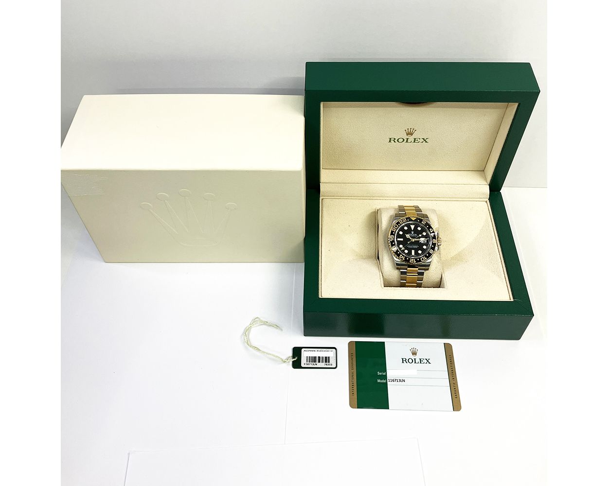 ROLEX GMT-MASTER II 116713LN 2コマ Rolex GMT Master II Ceramic 116713 Black 18k Yellow Gold