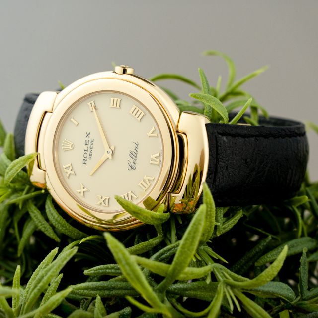 Rolex Cellini 6622, Yellow Gold, Ivory Roman Dial, Leather Strap