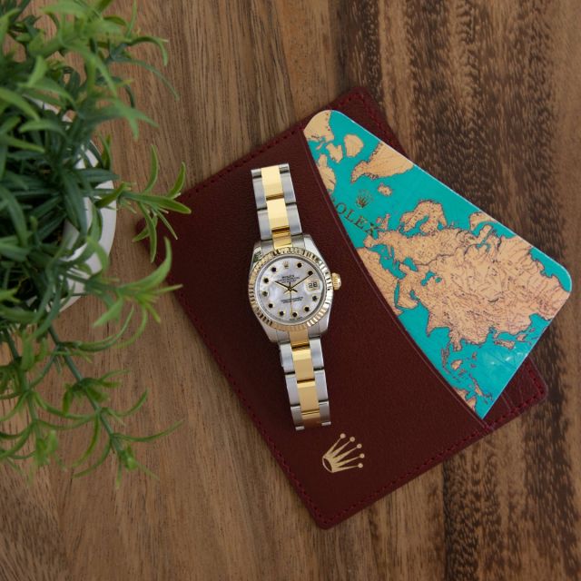 Rolex Lady-Datejust 179173 Wristwatch, Oyster Bracelet, Mother of Pearl Sapphire Dial, Fluted Bezel