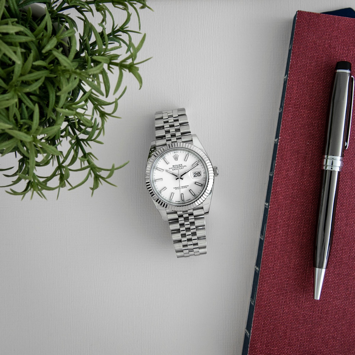 rolex datejust 41 white dial jubilee