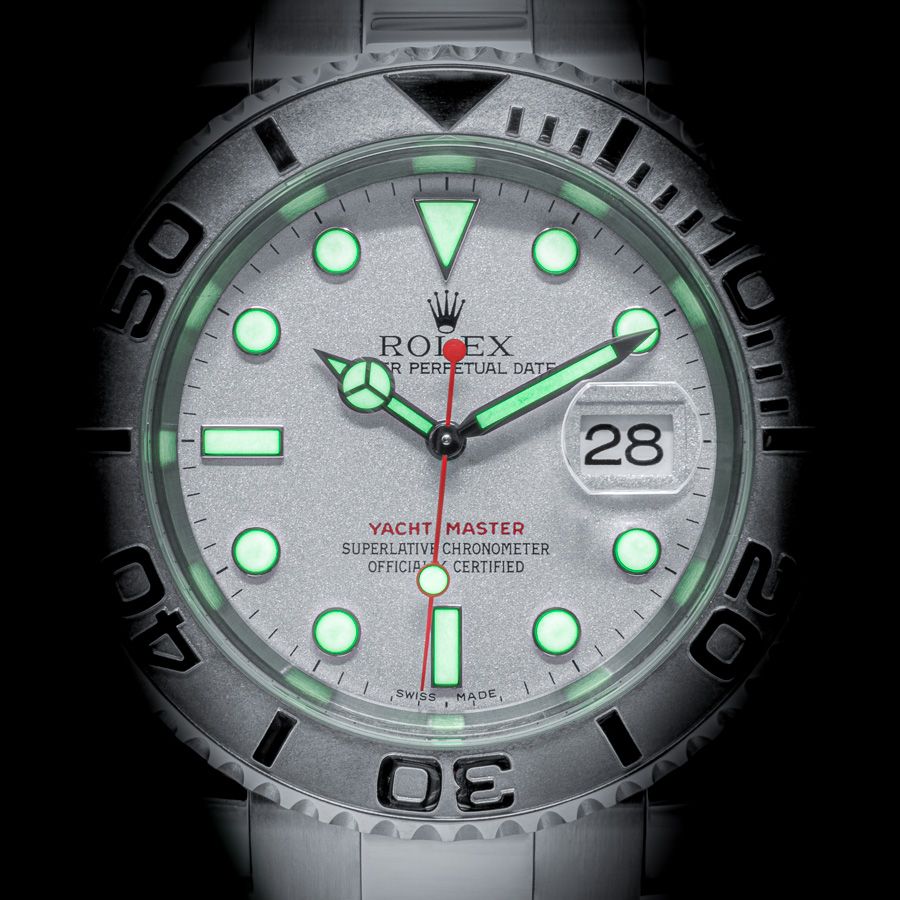 Rolex] The Hulk glows : r/Watches